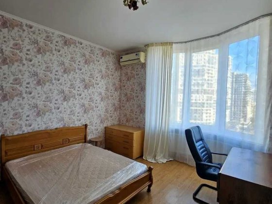 Оренда стильної 3-кімнатної квартири, панорамний вид на Парк Пушкіна —М. (Шулявська) Киев