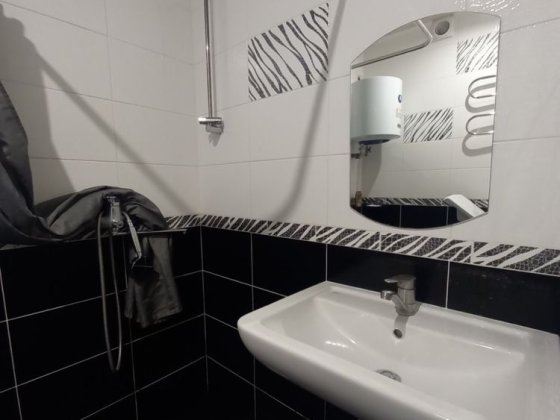 Сдам свою квартиру возле метро центр Сырец новый дом