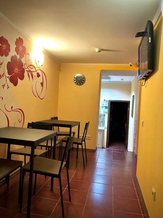 Не большой Хостел,  на пять блоков - фото 1