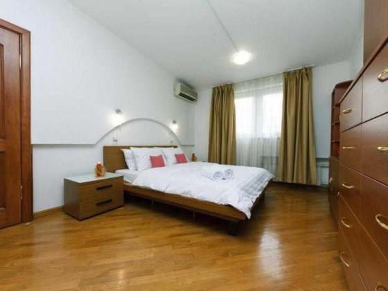 ЦЕНТР • вул. Євгена Чикаленка, 19 • 4-кімнатна • 160 м² • дворівнева Київ