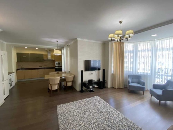 3к.квартира, 97 м2, вул.Золотоустівська з паркомісцем - фото 1