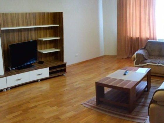 3х ком. квартира по вул. Ніжинська, 5. Київ