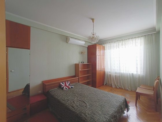 Здається 2-к.квартира. М ШУЛЯВСЬКА Киев