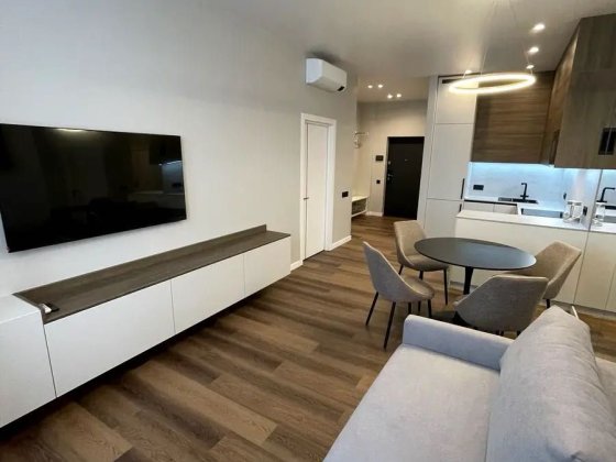 Інвертор Перша здача,новий ремонт 57м2 ЖК Manhattan Берестейський 11 Киев