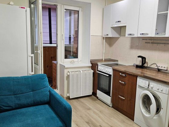 Здам 1-кімнатну ЖД Вокзал 7 хв ! Стадіонна вул! Київ