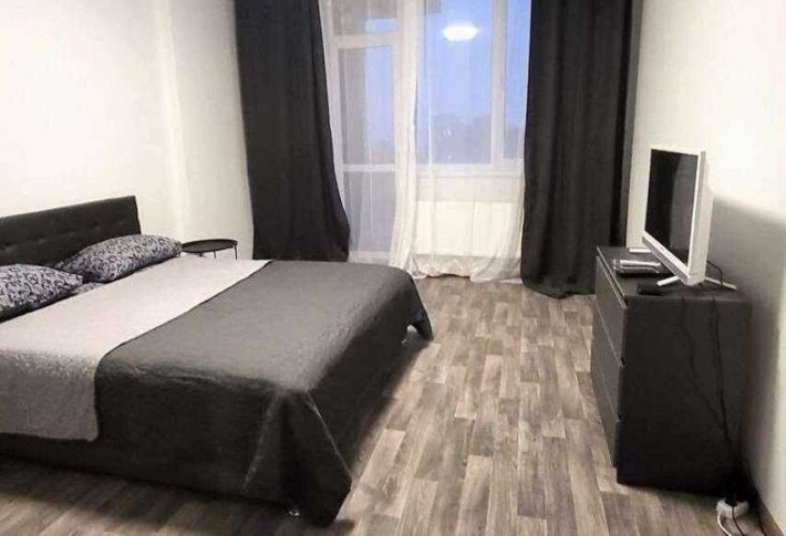 Здам 3-к квартиру в новому будинку на Севастопольській площі - фото 1