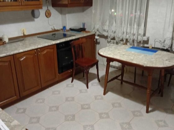 Аренда 2 к-ри Солом'янський район вул.Клінична 25/23 Киев