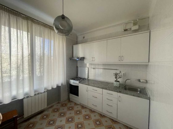 Оренда 2кімн.окремі вулиця Шовкуненка 4, сталінка.