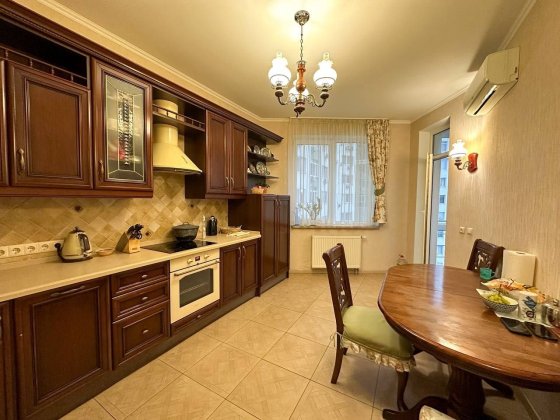 Оренда чудової 2к квартири (95м2) в ЖК Смарагдовий, Шаповала, Мокра