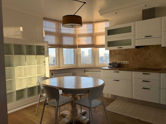 Липківського 18, м.Вокзальна, оренда 2к, Генератор на ліфт, воду! Киев