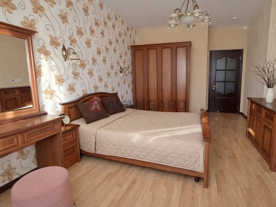 Оренда 2кімнатної,м.Вокзальна,ЖК Смарагдовий Киев