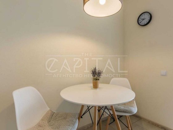 Оренда сучасної 3к квартири, ЖК Нова Англія, вул.Максимовича, 3 поверх Киев