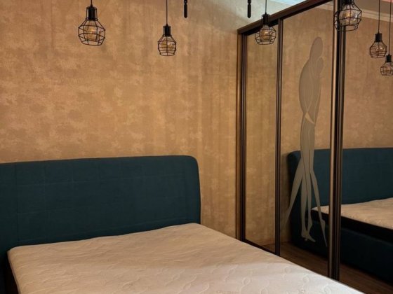 1к Квартира! ЖК Елегант , Генератори , метро Вокзальна , Університет Киев