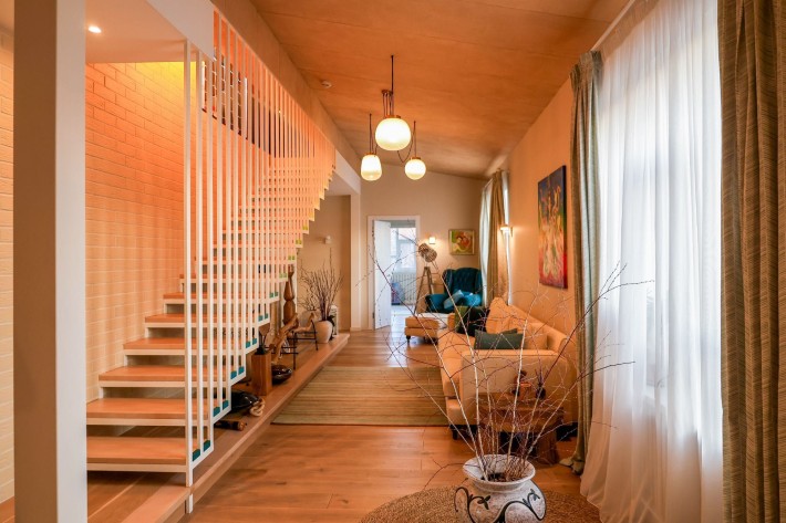 Центр, бассейн, 3к, 270м2, камін, територія на 6квартир - фото 1