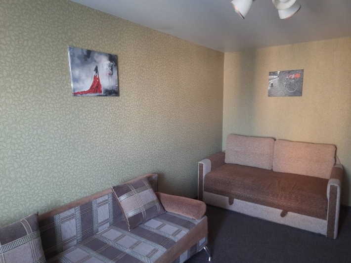 Однокімнатна,  Метрополіта Липківського  24, метро  Вокзальна, центр - фото 1