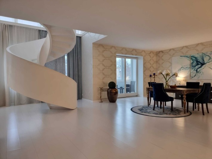 Оренда 4 к. на Богдана Хмельницького 80-82, 300 м.кв. - фото 1