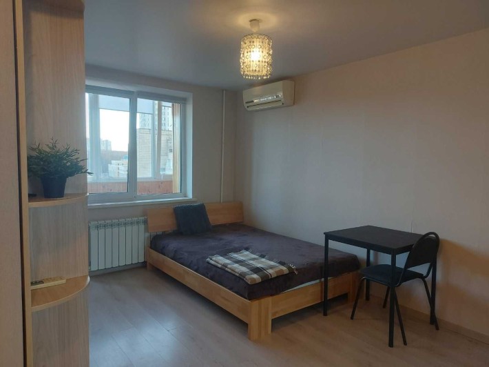 Метро Сирець! Посольство США! Вул. С.Руданського, 1а! Квартира-студія! - фото 1