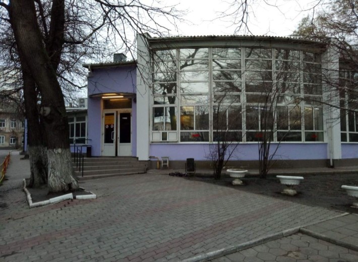 Сдам в аренду  4 места в цветочном  торговом павильоне " Орхидея" - фото 1