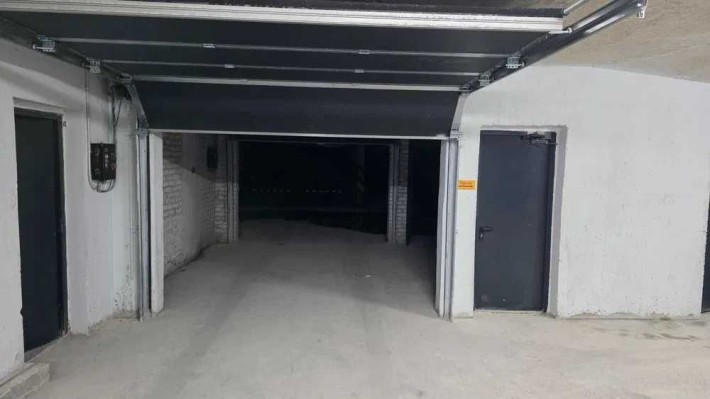 Два паркомісця поряд по 13 м.2, ЖК OKLand - фото 1