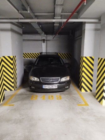 СДАМ паркинг в 43 Жемчужине на Каманина - фото 1