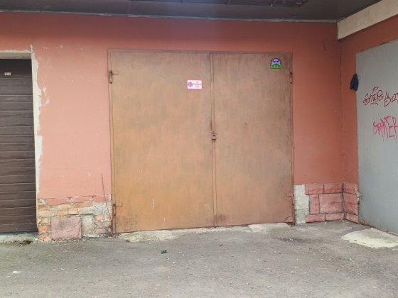 Оренда гаража ( Майзлі ) Угорники