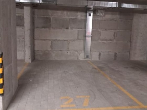 Здається паркомісце в підземному паркінгу Святопетровское