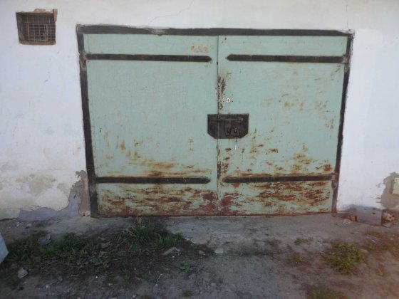 Продам  або здам в оренду гараж Стебник