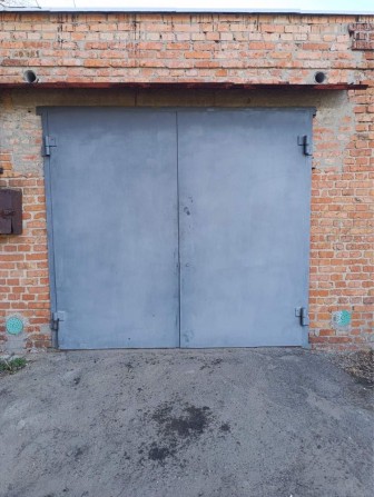 Гараж (район Боженка) - фото 1