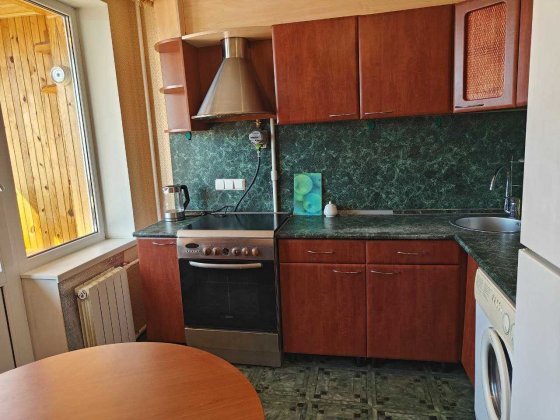 Здам 3К квартиру 70м. вул.Яноша Корчака 64, м.Сирецька, Сирецький гай Київ