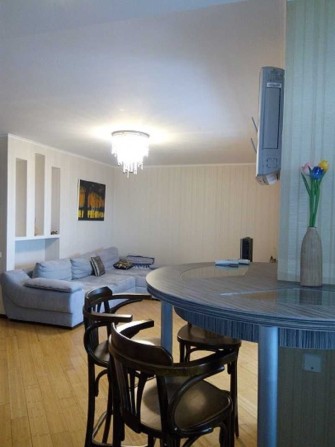 Затишна 2-к квартира на Подолі, вул.Турівська, метро Тараса Шевченка - фото 1