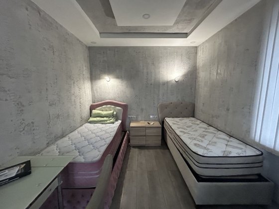 МОЖНА ІНОЗЕМЦІВ Квартира студія поряд з метро вокзальна Київ