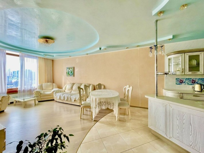 БЕЗ% Оренда 3к. ЖК Дипломат Холл, вул. Жилянська 59, метро Університет - фото 1