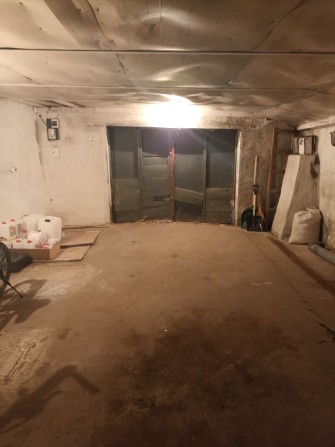 Продам гараж в центрі міста - фото 1