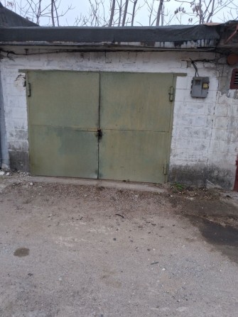 Продам гараж Левый берег 9мкр - фото 1