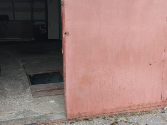Продам гараж в районе изоса Изюм