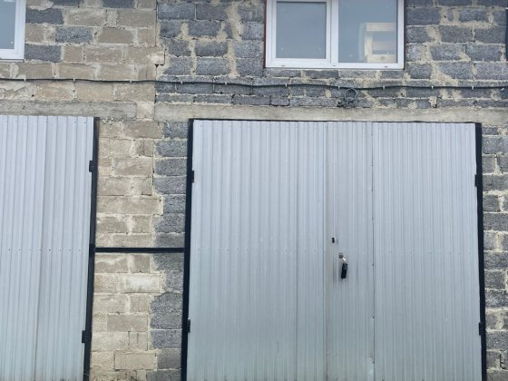 Гараж двоповерховий з шлакоблоку Коломия