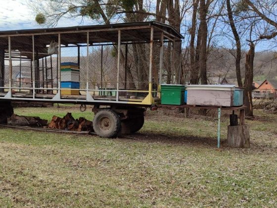 Продам павільйон для перевезення бджіл Лубны