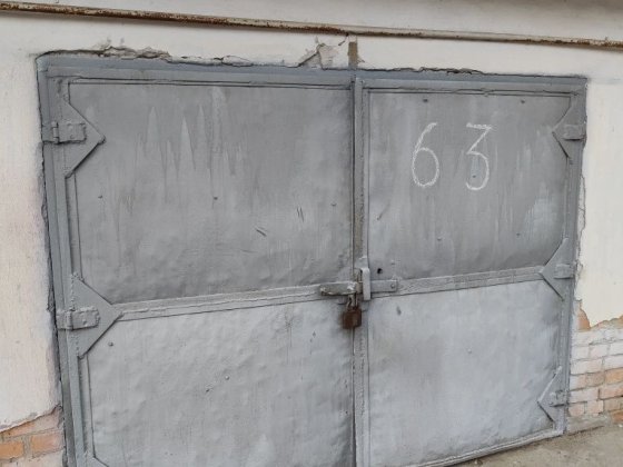 Продаю цегляний гараж в Зелених. Звягель