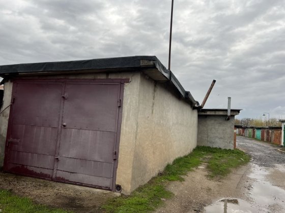 Продам добротний гараж район Богдана Сміла