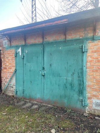 Продам капітальний гараж з погребом - фото 1