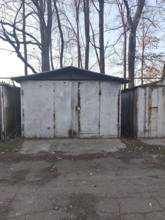 Кооператив "Локомотив" великий гараж на продаж. - фото 1