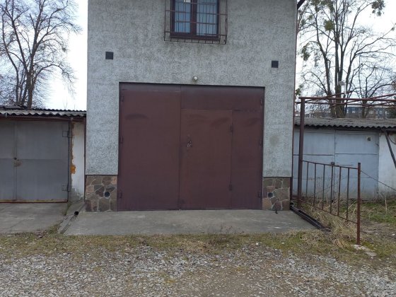 Продам гараж двоповерховий житловий Івано-Франківськ