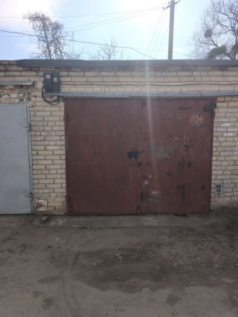 Приватизований цегляний гараж - фото 1