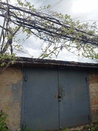 Продам капитальный гараж в Покровском районе, кооператив. - фото 1