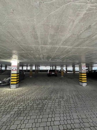 Терміново! Гаряча ціна! Паркомісце на Княгинині - фото 1