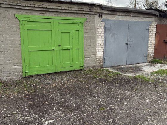 Продам гараж цегляний біля лікарні Югок Кривой Рог