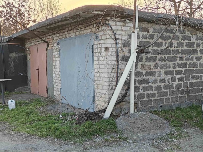 Продам гараж, кооператив "Схід" (за швейною фабрикою) - фото 1