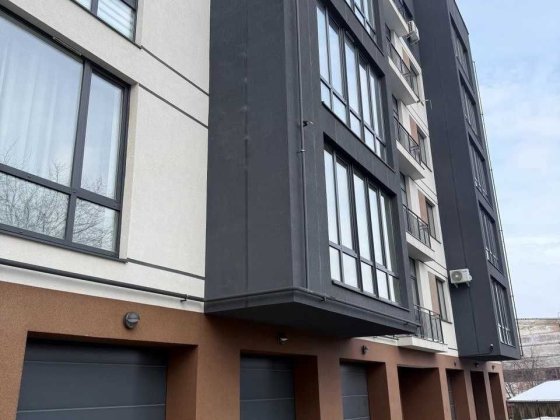 * Продається гараж в новобудові, район Пивзаводу Ровно