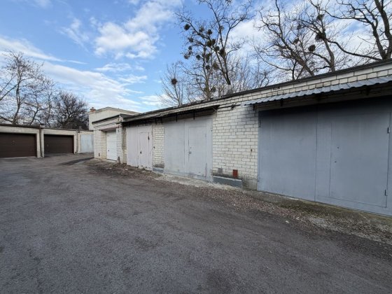 Продам гараж в центрі міста Сумы