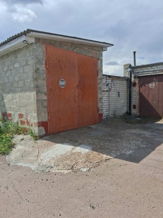 Великий гараж в АК 26 район ринку Нива - фото 1